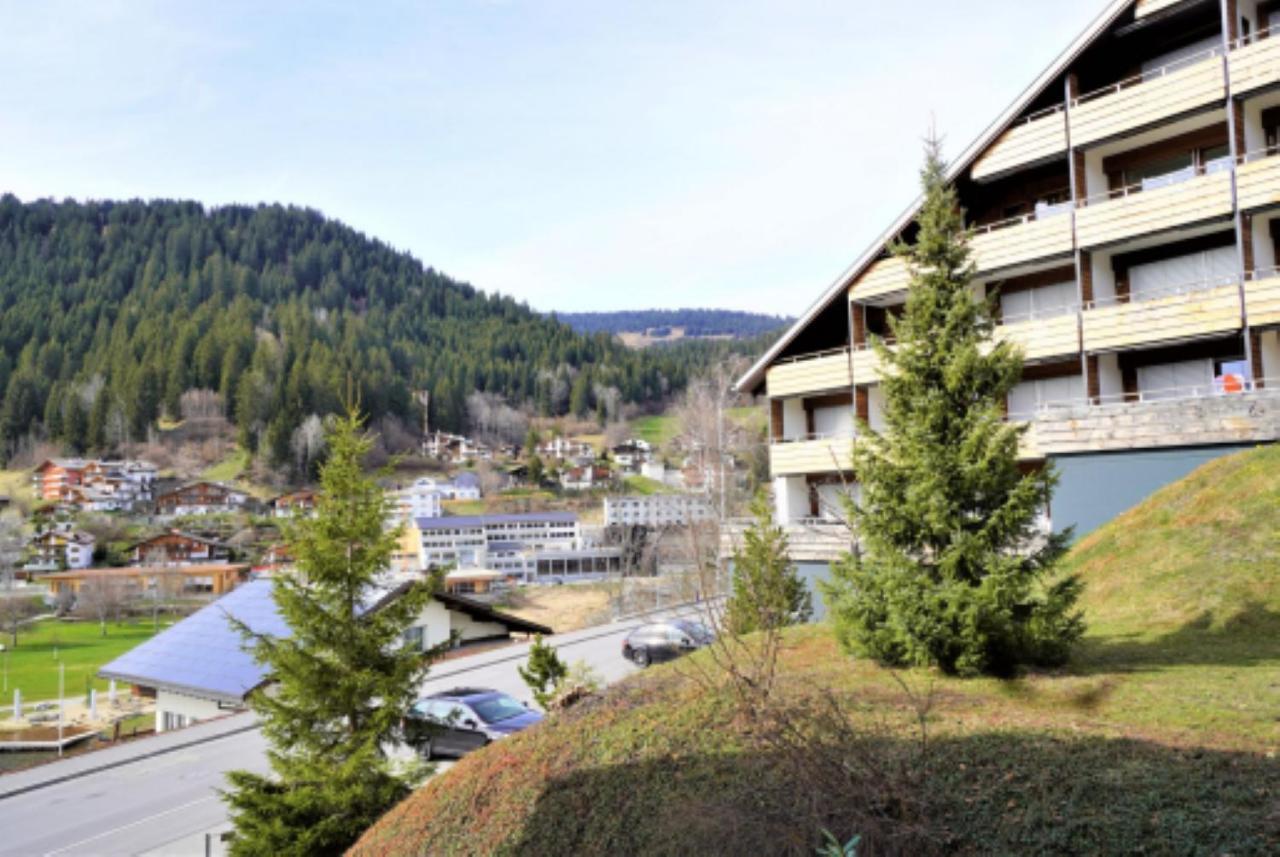 Lovely 1-Bedroom Vacation Studio Apartment With Pool And Sauna Laax Zewnętrze zdjęcie